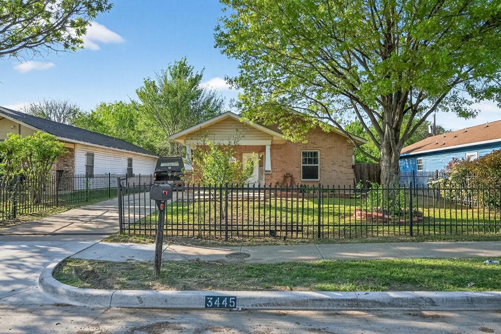 3445 Pinebrook Dr, Dallas, TX 75241 photo