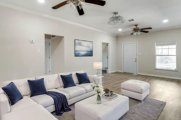 930 S Vernon Ave, Dallas, TX 75208 photo