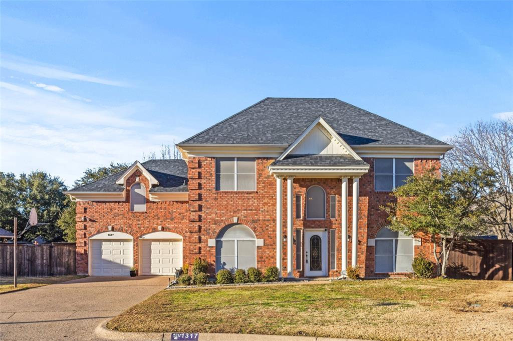 1317 Concho Dr, Benbrook, TX 76126