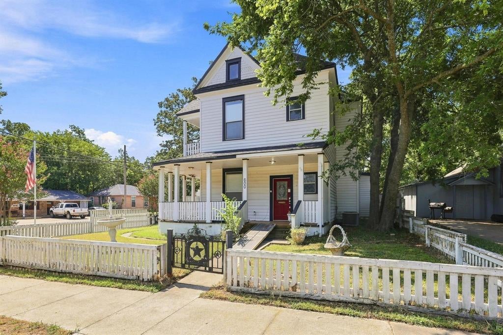 600 W Munson St, Denison, TX 75020 photo