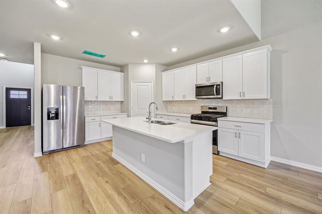 2524 Nicole Dr, Denton, TX 76208