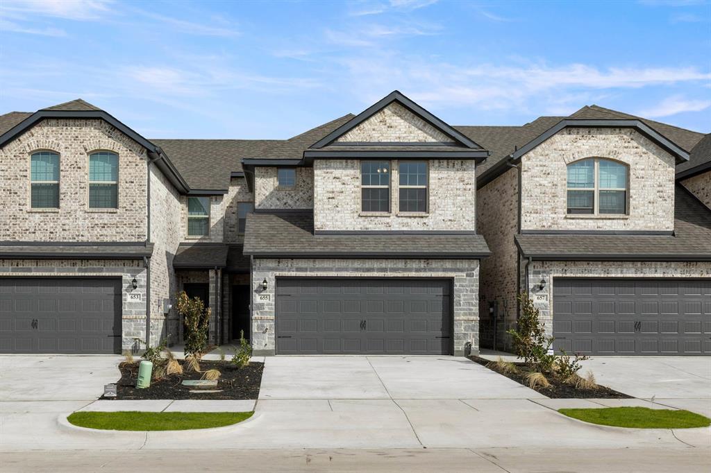 655 Sandiford Ct, Mansfield, TX 76063