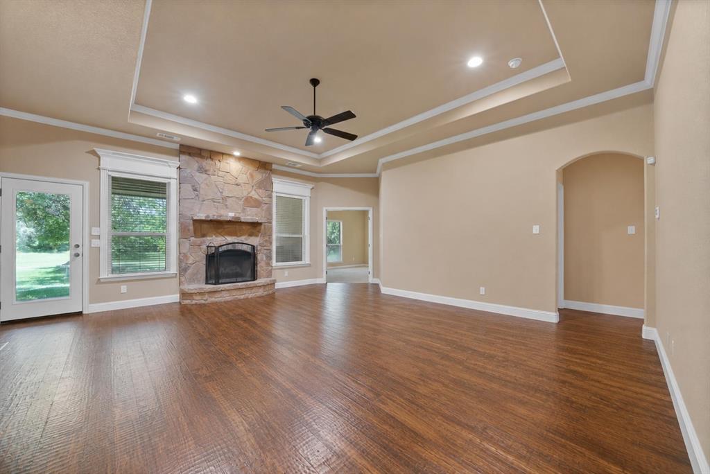 112 Meadow Arbor Dr, Weatherford, TX 76085 photo