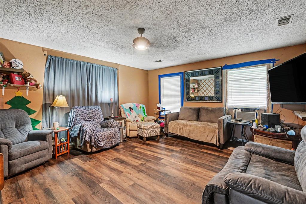 13270 Liberty School Rd, Azle, TX 76020 photo