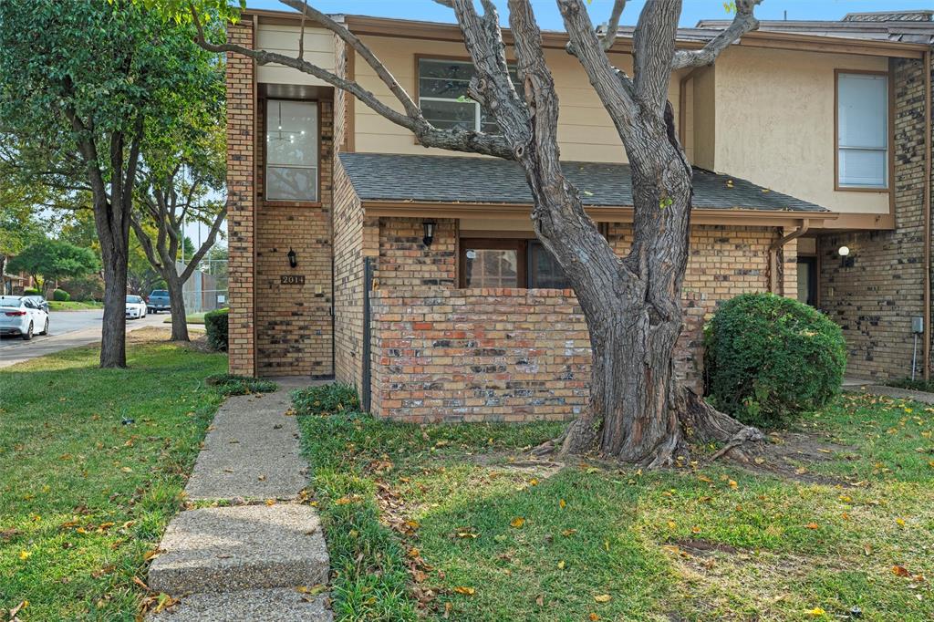 2014 Warnford Pl, Arlington, TX 76015 photo