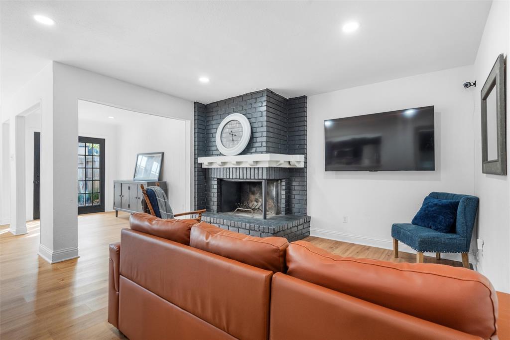 2014 Warnford Pl, Arlington, TX 76015 photo