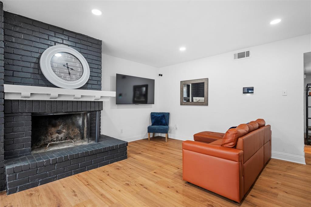 2014 Warnford Pl, Arlington, TX 76015 photo