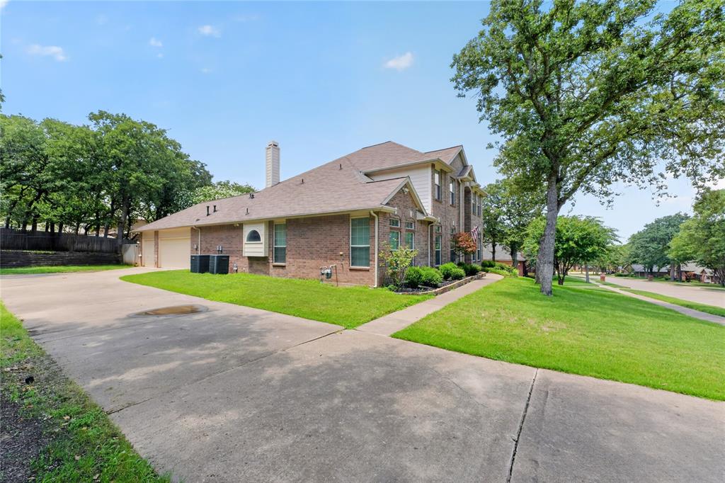 720 Big Horn Trl, Crowley, TX 76036 photo