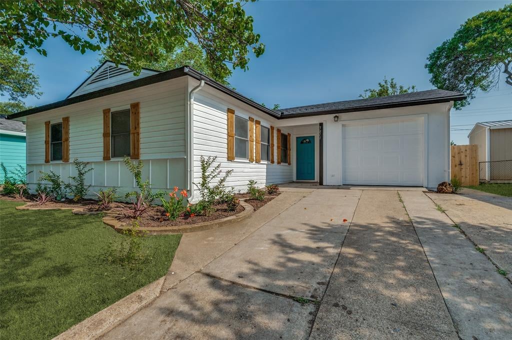 3811 Rolinda Dr, Dallas, TX 75211
