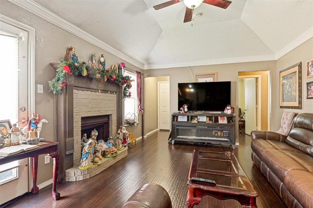 1325 Abbott Dr, Irving, TX 75060 photo