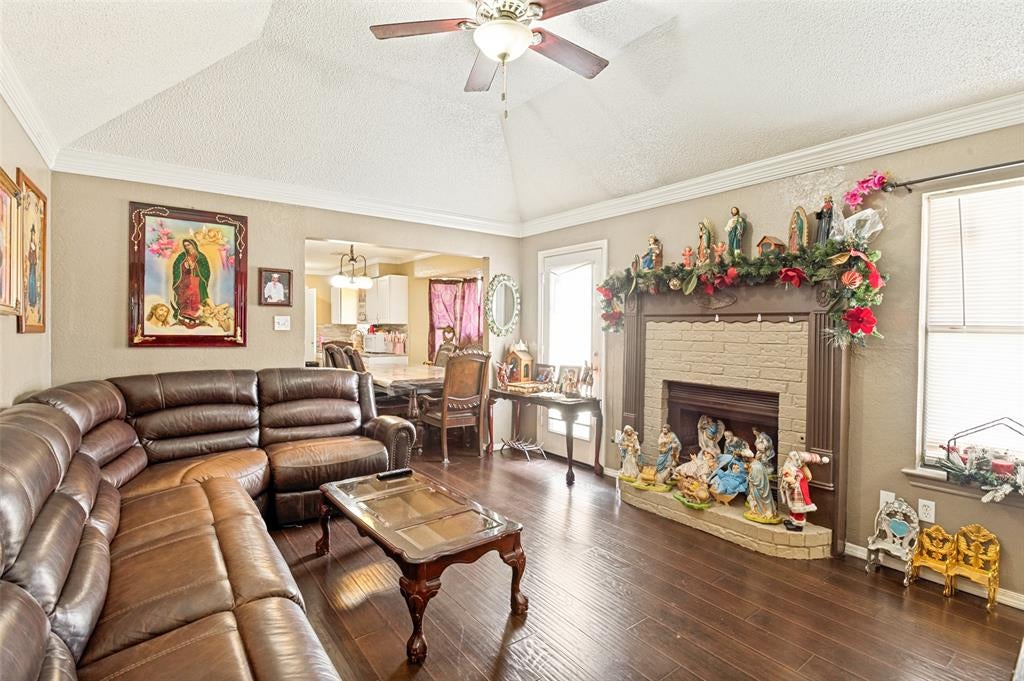 1325 Abbott Dr, Irving, TX 75060 photo