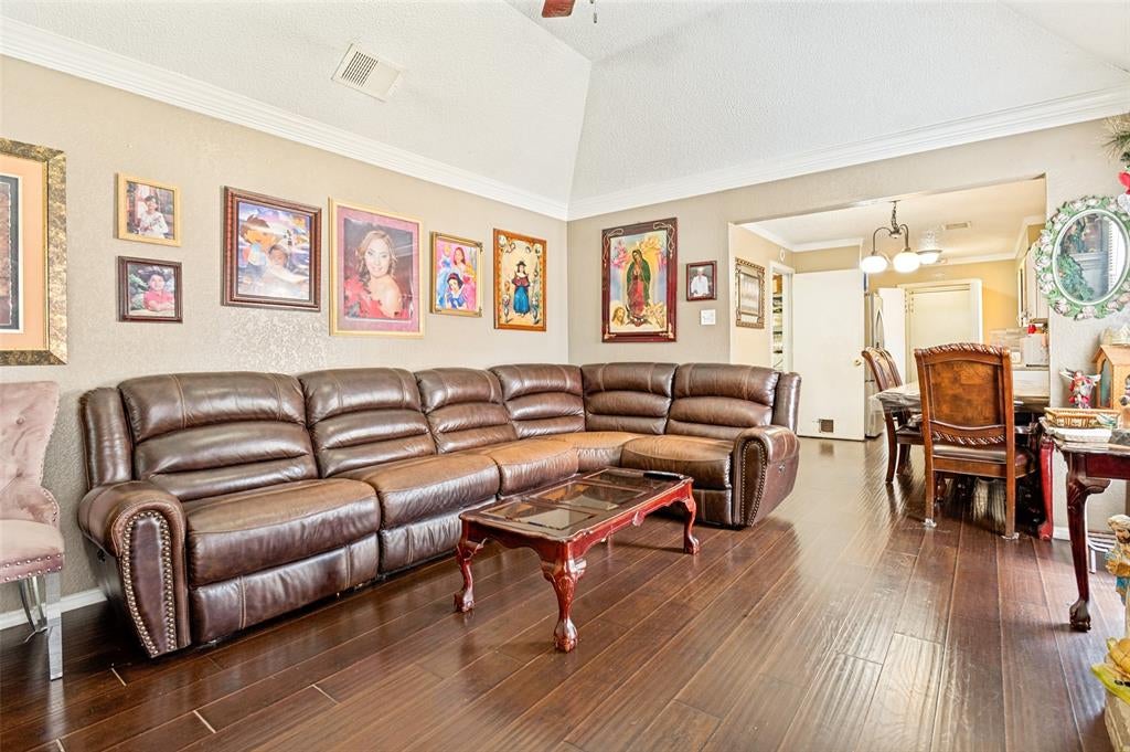 1325 Abbott Dr, Irving, TX 75060 photo