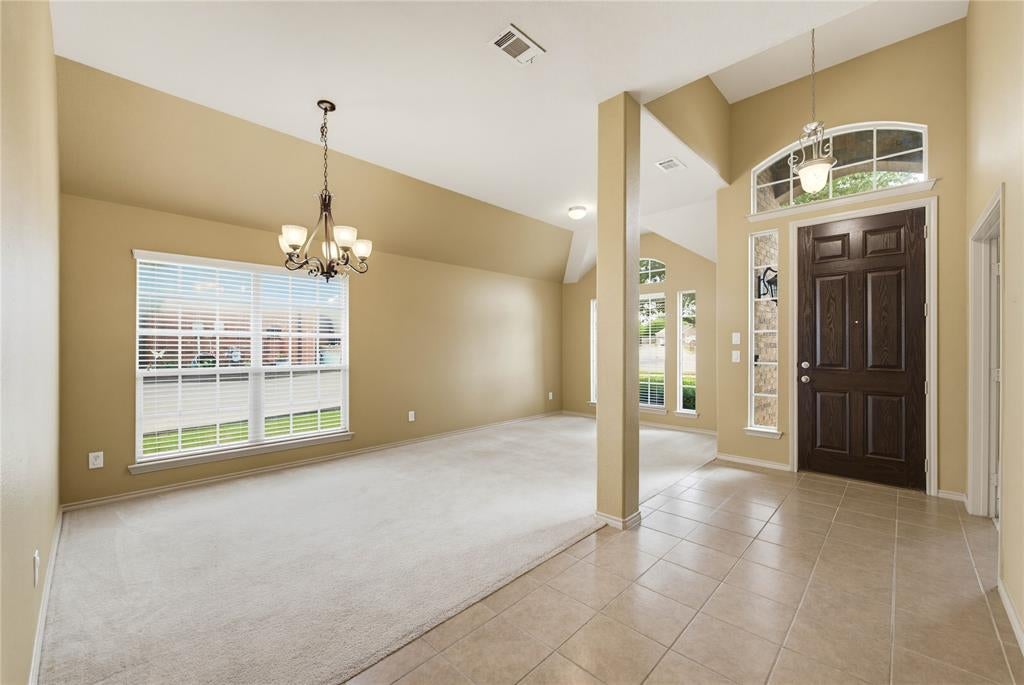 11 Beechcreek Dr, Edgecliff Village, TX 76134 photo