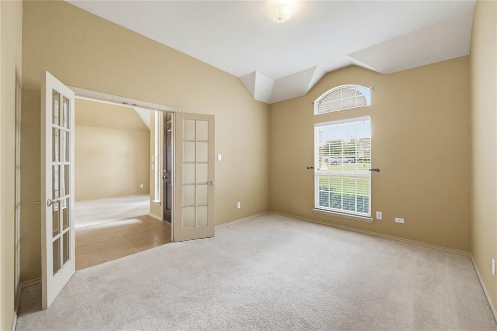 11 Beechcreek Dr, Edgecliff Village, TX 76134 photo