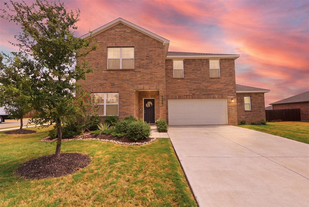 2600 Sanders Creek Dr, Glenn Heights, TX 75154
