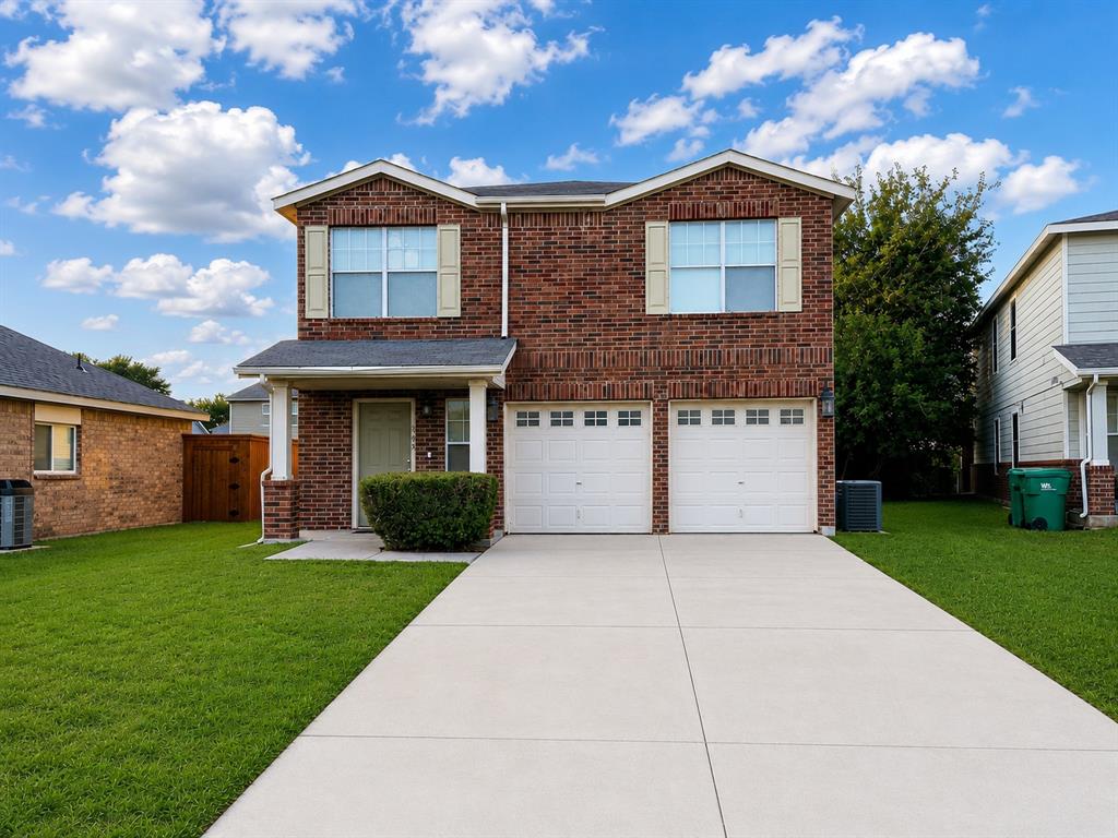 305 Daisy Ln, Wilmer, TX 75172