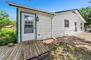 2221 Varsity Dr, Grand Prairie, TX 75051