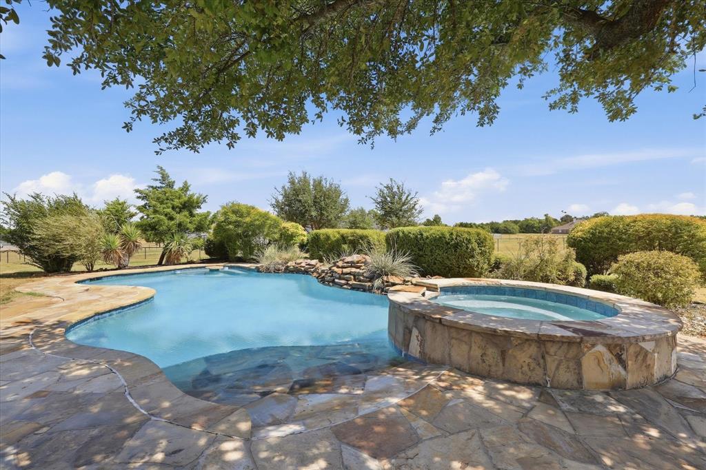 1150 Scarlett Dr, Dumas, TX 75002 photo
