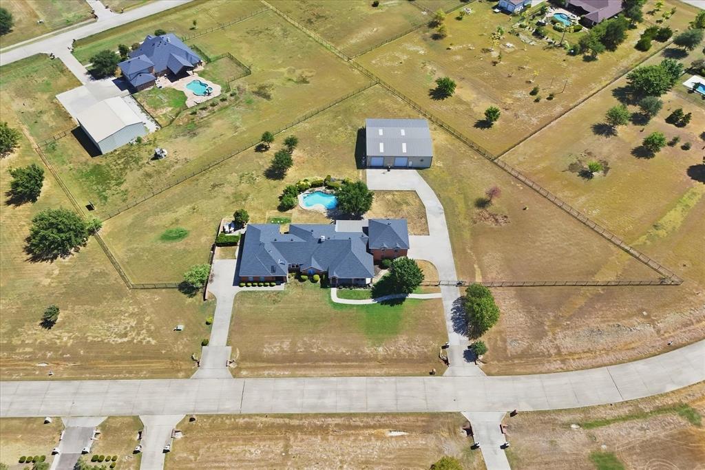 1150 Scarlett Dr, Dumas, TX 75002