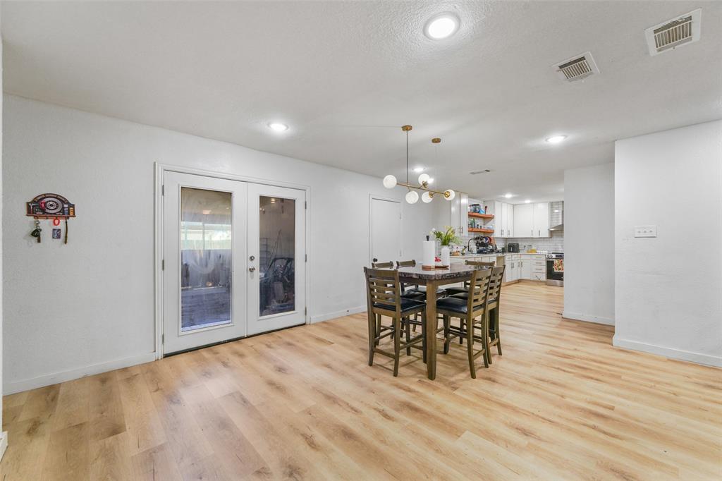 2108 Meadow Lark, Irving, TX 75060 photo