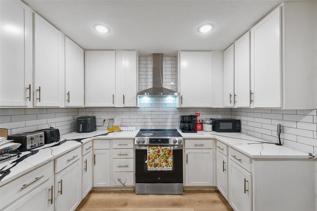 2108 Meadow Lark, Irving, TX 75060 photo