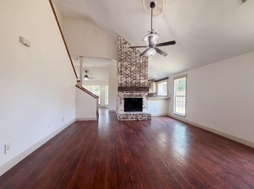 6315 Meadow Glen Dr, Arlington, TX 76018 photo