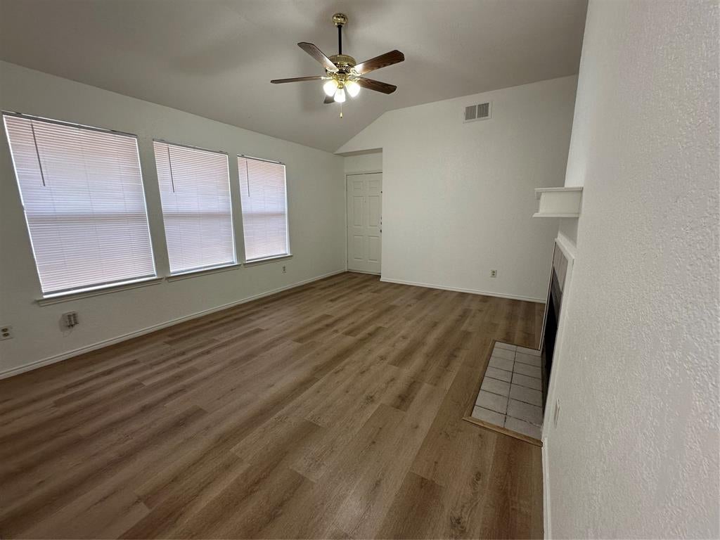 8507 Gatlinburg Dr, Fort Worth, TX 76123 photo