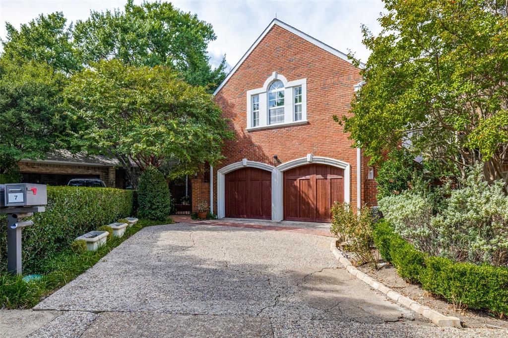 7 Queensview Ct, Dallas, TX 75225 photo