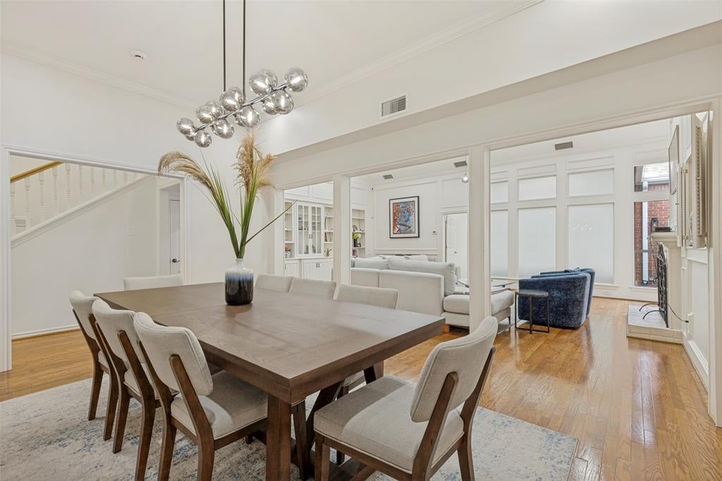7 Queensview Ct, Dallas, TX 75225 photo