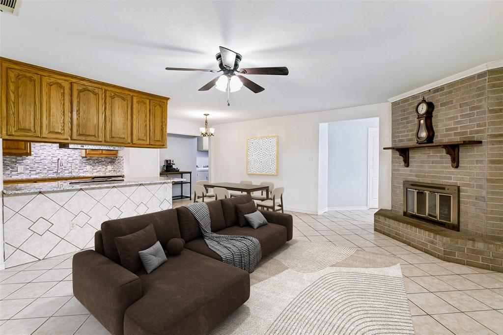 705 Reveille Rd, Fort Worth, TX 76108 photo