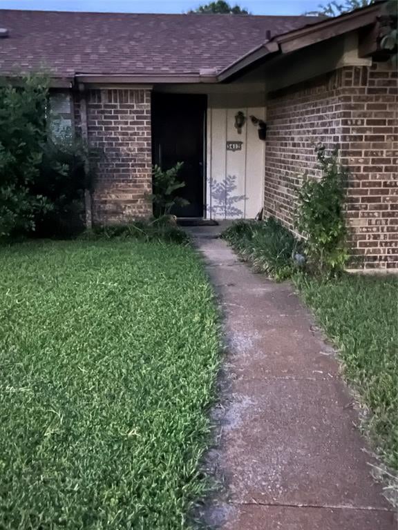 3412 Park Run Dr, Mesquite, TX 75150