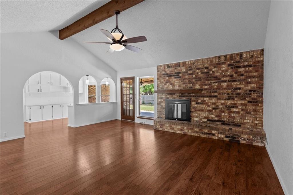 9901 Dickens Dr, Benbrook, TX 76126 photo