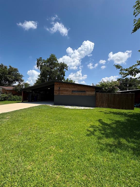 3609 Seguin Dr, Dallas, TX 75220