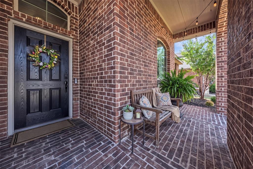 112 Constitution Dr, Joshua, TX 76058 photo