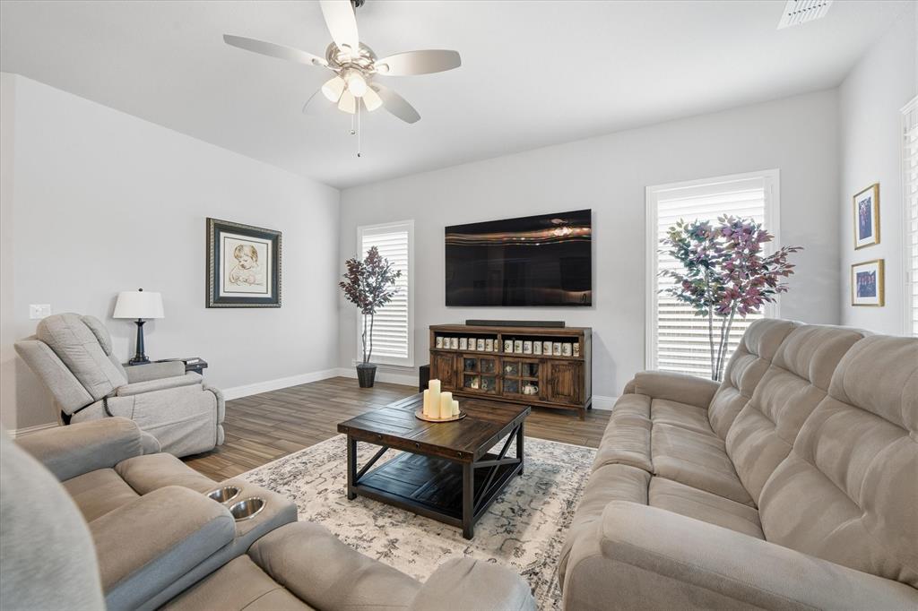 1109 Wrenwood Dr, Justin, TX 76247 photo