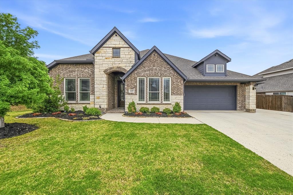 1109 Wrenwood Dr, Justin, TX 76247