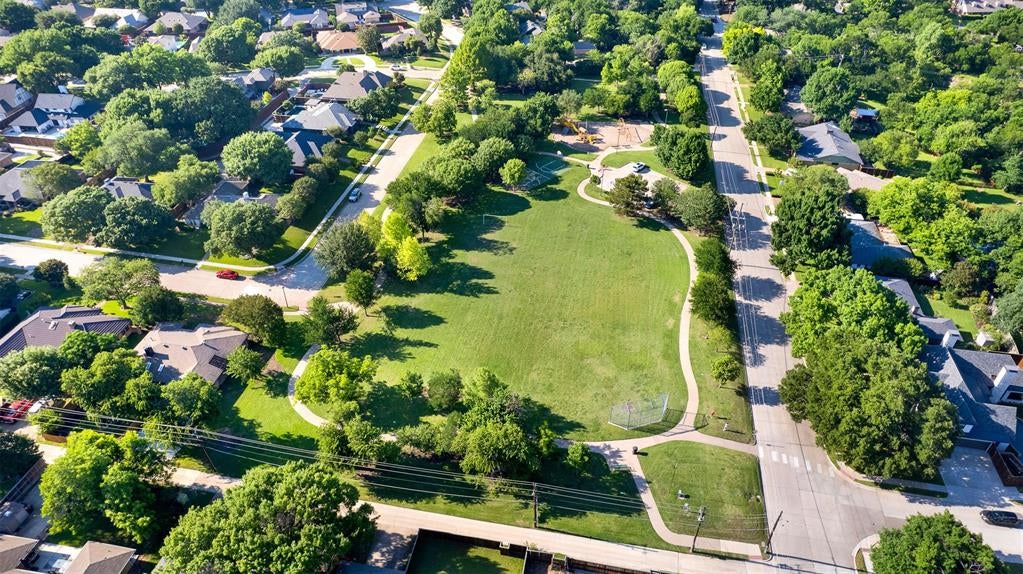 1908 Edgewater Dr, Plano, TX 75075 photo