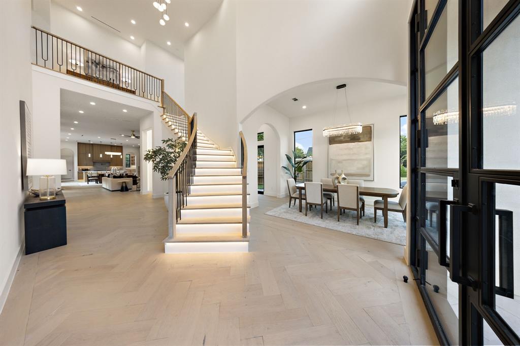 6481 Trammel Dr, Dallas, TX 75214