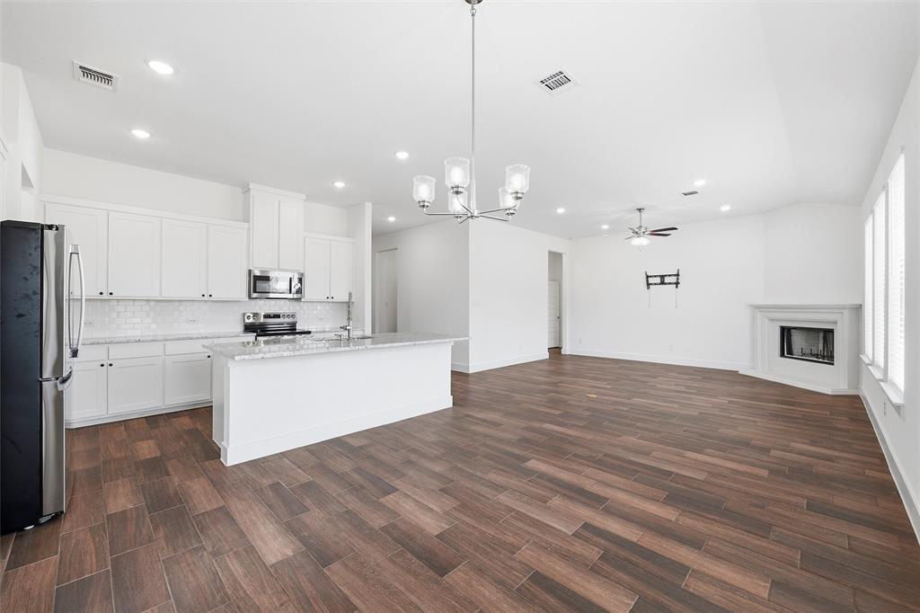 219 County Road 4690, Boyd, TX 76023 photo