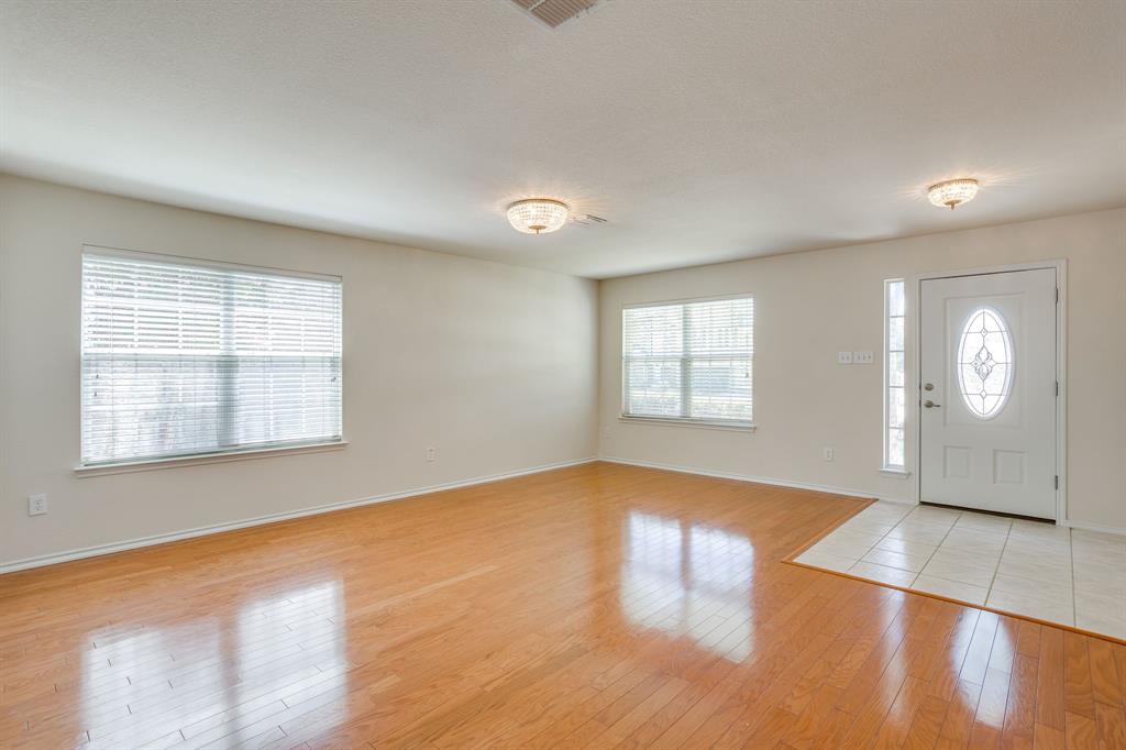 4205 Bayside Ct, Arlington, TX 76016 photo