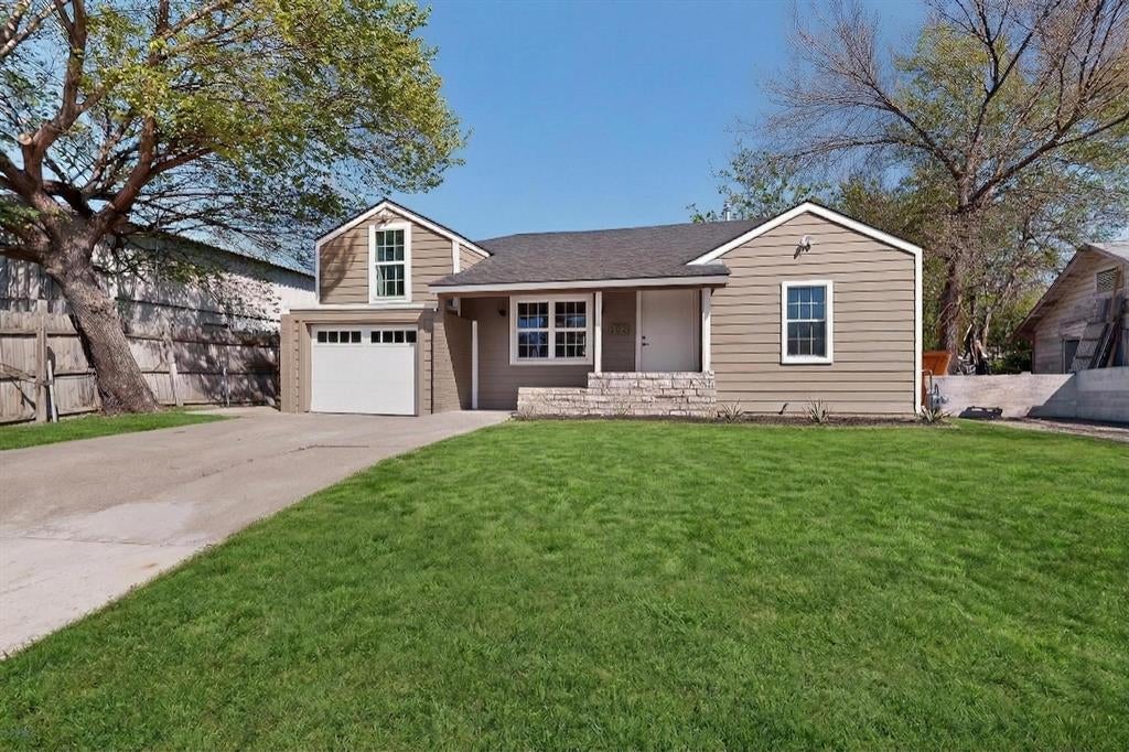 102 S Tillery Ave, Dallas, TX 75211 photo