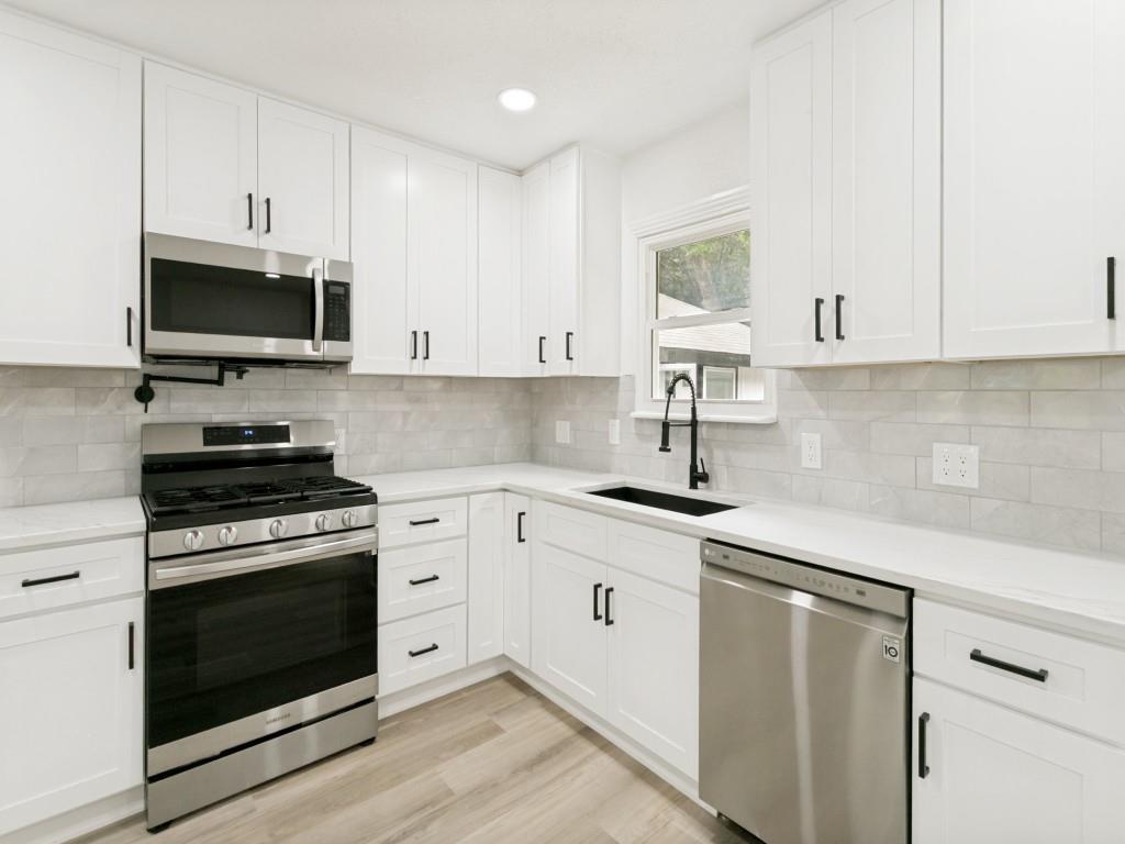 429 Harmon Rd, Hurst, TX 76053 photo