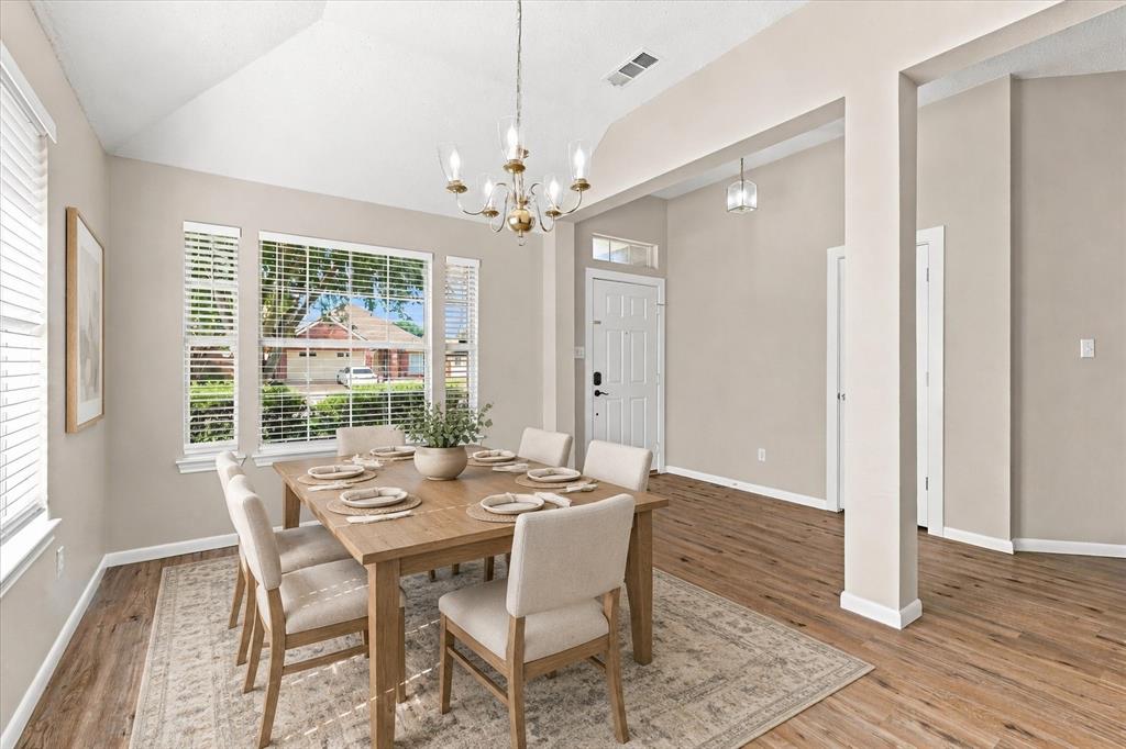 324 Camp Creek Dr, Arlington, TX 76002 photo