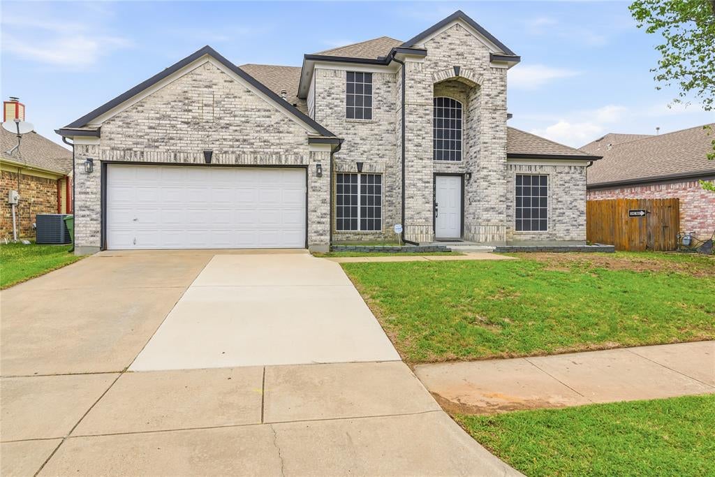 709 Gentry Dr, Arlington, TX 76018 photo