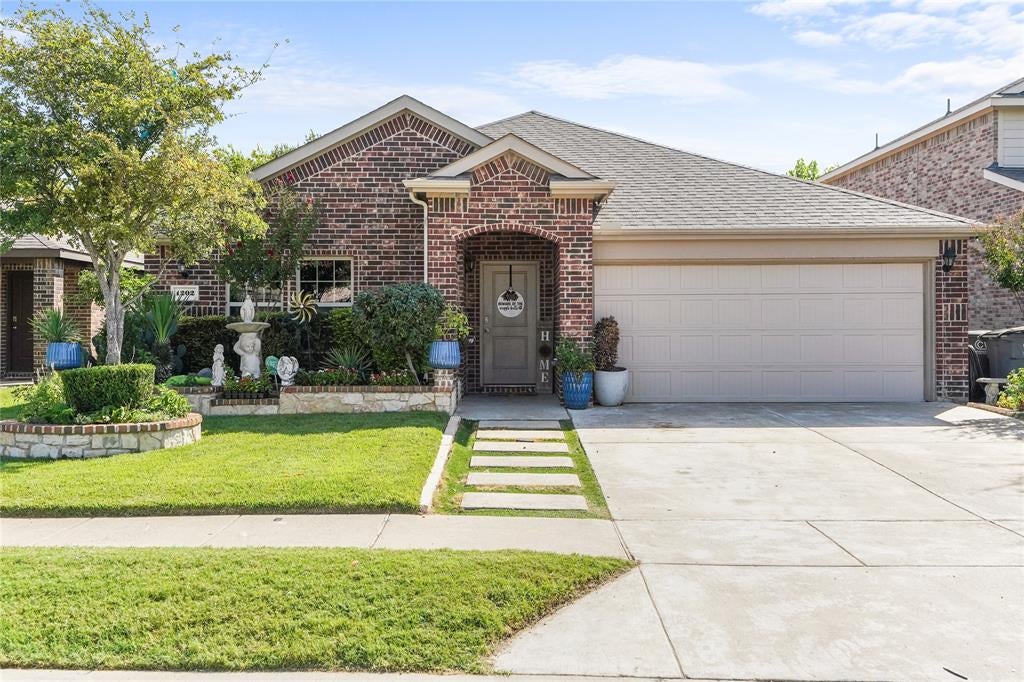 1202 Bronze Ln, Princeton, TX 75407