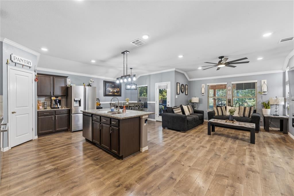 1202 Bronze Ln, Princeton, TX 75407 photo