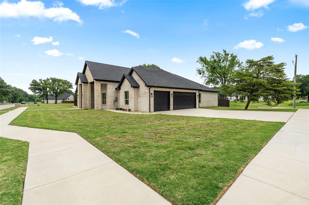 7611 Awadi Ct, Arlington, TX 76001 photo