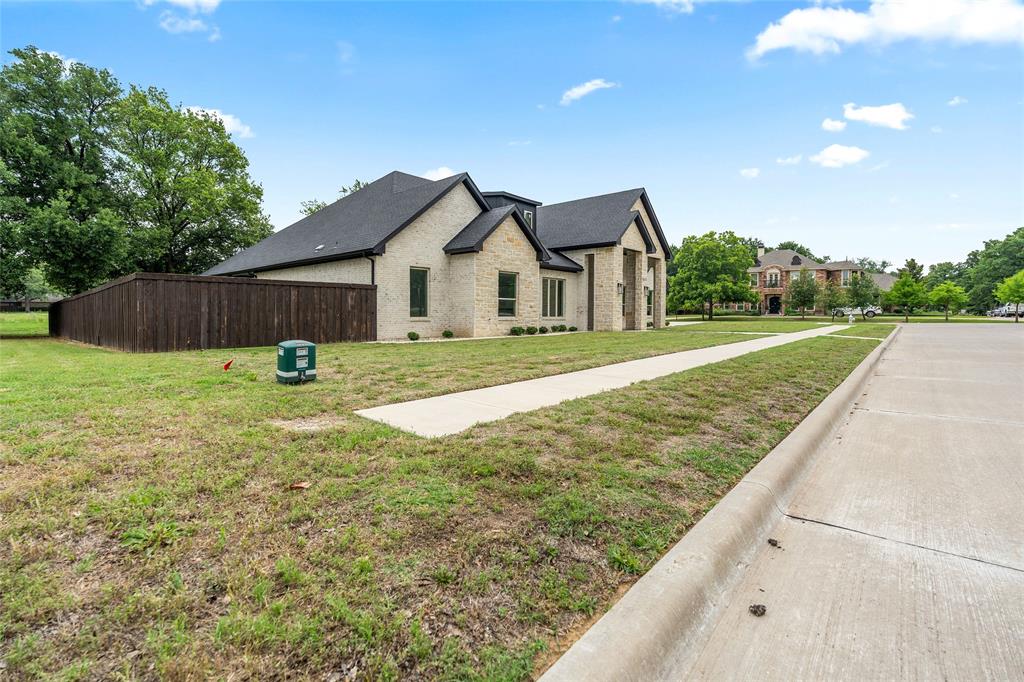 7611 Awadi Ct, Arlington, TX 76001 photo