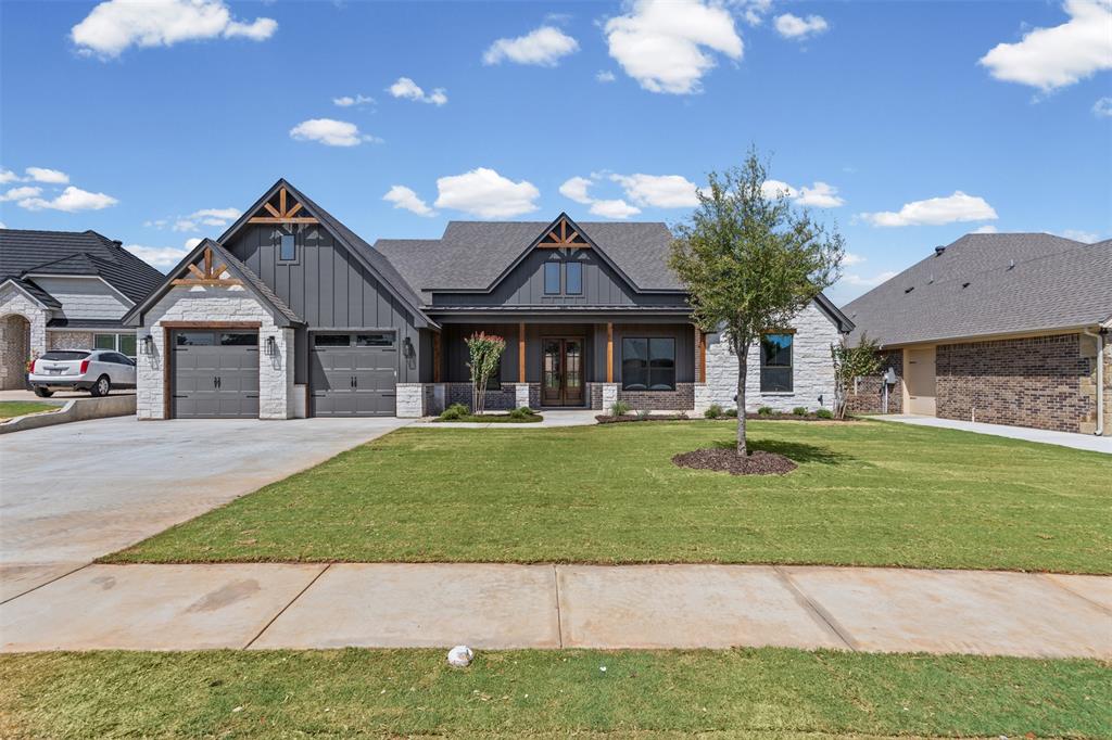 6657 Pinehurst Dr, Granbury, TX 76049