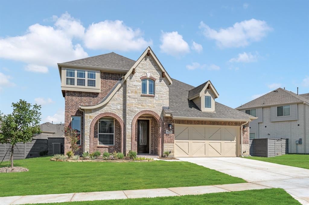 825 Twisted Leaf Ln, Little Elm, TX 76227 photo